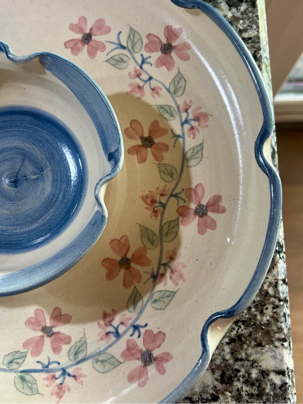 Vintage hand painted floral ceramic chips&dip serving tray - Picture 8 of 11